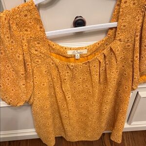 l*space Gold Ruffled Short Sleeve Blouse